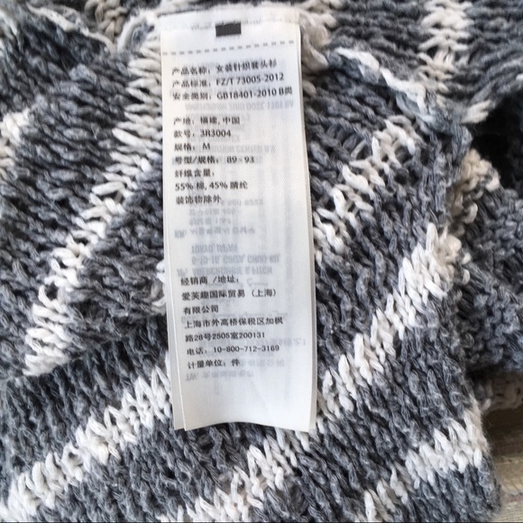 Hollister sweater gray white striped size Medium - Picture 7 of 8